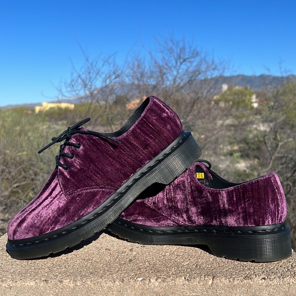 💕 Dr. Martens Purple Shimmer 14482 Crushed Velvet Oxfords 💕